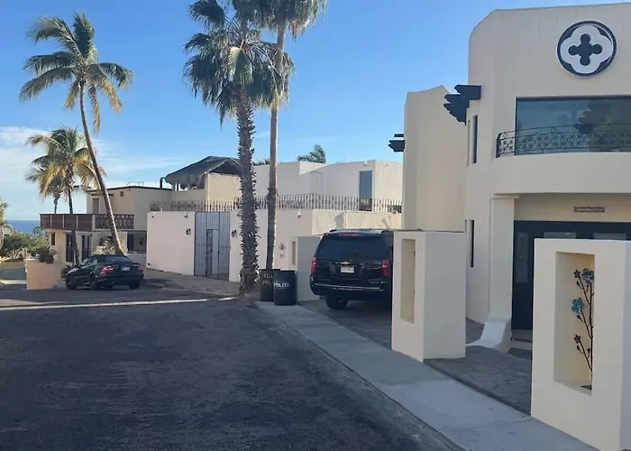 Grand Famlee - Multi-family Sleeps 16 Cabo San Lucas