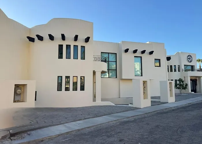 Grand Famlee - Multi-family Sleeps 16 Holiday home *